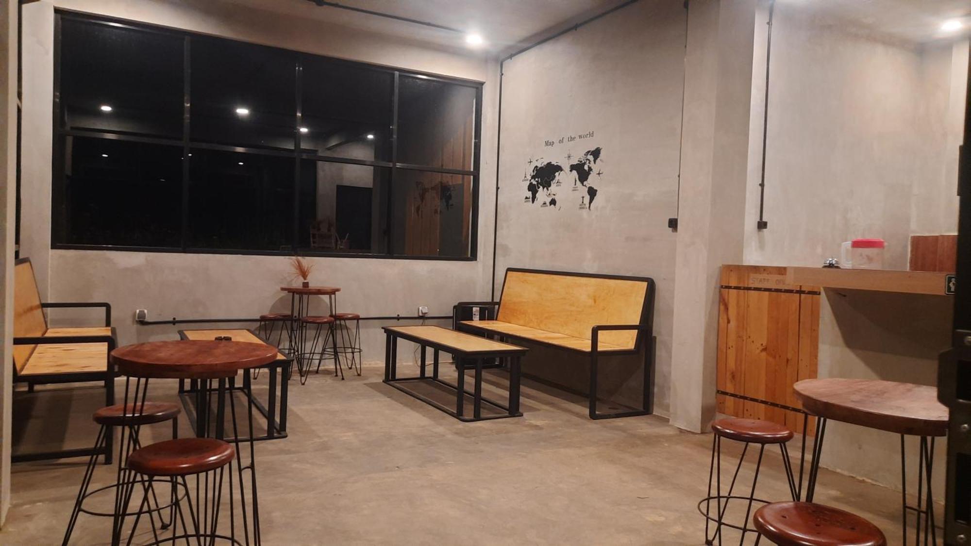 Bromo Dormitory & Cabin Екстериор снимка